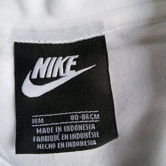 Nike Kids Black and White Matching Set - Picture 6 of 7